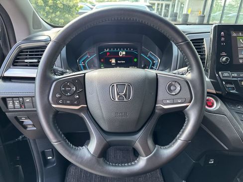 Used 2024 Honda Odyssey EX-L image 16