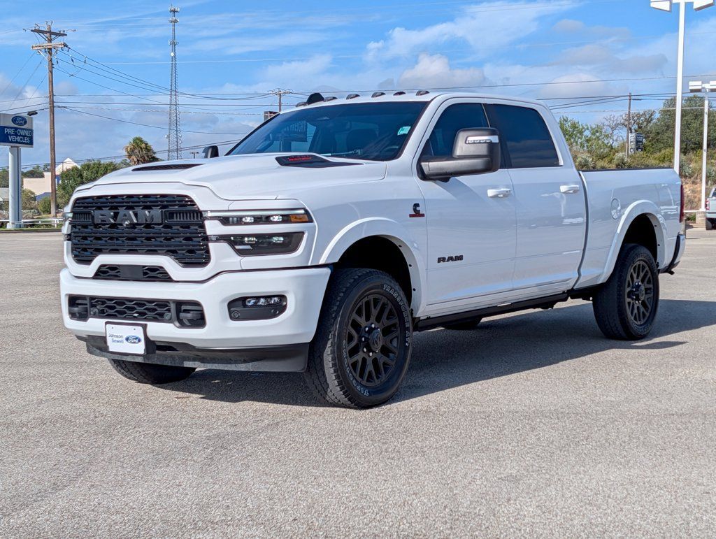 Used 2025 RAM 2500 Limited AWD/4WD image 4