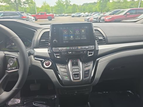Used 2023 Honda Odyssey Touring image 20