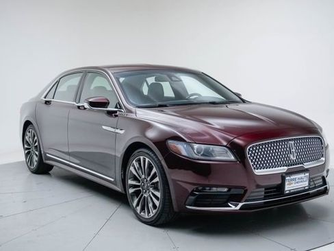 Used 2018 Lincoln Continental Select w/ Continental Climate Package FWD image 9