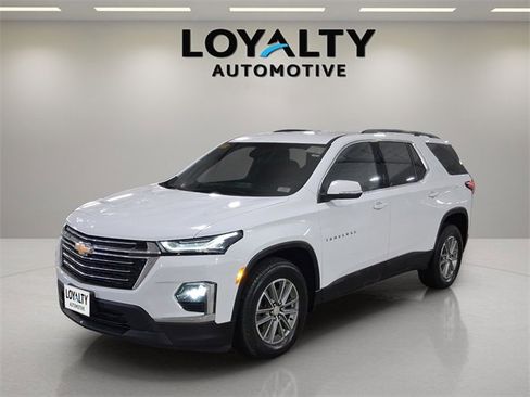 Used 2023 Chevrolet Traverse LT w/ LPO, Floor Liner Package image 1