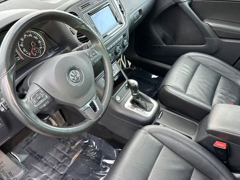 Used 2016 Volkswagen Tiguan SEL image 13