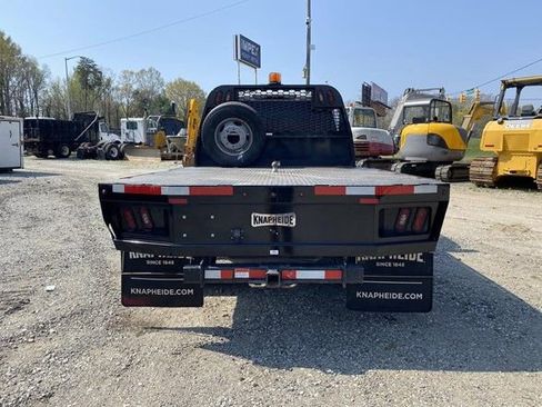 Used 2024 Chevrolet Silverado 3500 LT w/ Convenience Package image 7