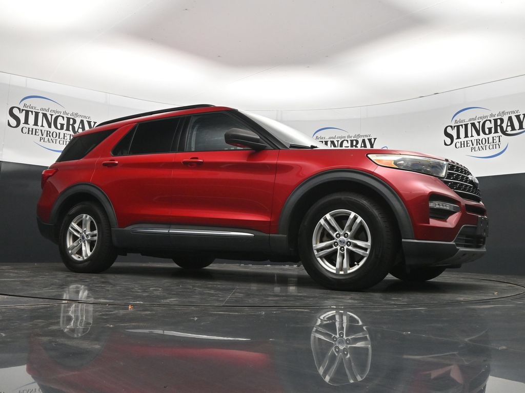 Used 2021 Ford Explorer XLT w/ Equipment Group 202A RWD image 26