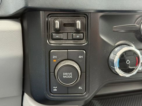 Used 2024 Ford F250 Limited w/ FX4 Off-Road Package AWD/4WD image 41