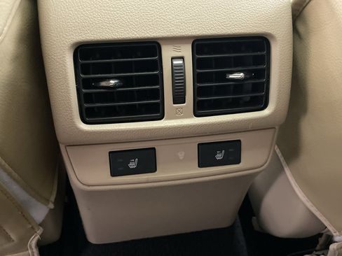 Used 2015 Subaru Outback 2.5i Limited image 32