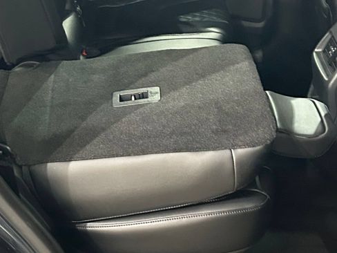 Used 2024 Ford Edge Titanium AWD/4WD image 58
