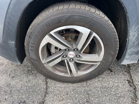 Used 2021 GMC Terrain SLT w/ Infotainment Package II image 9