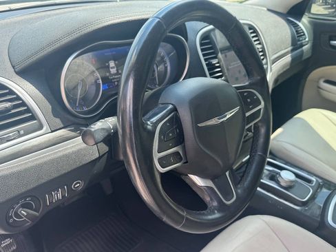 Used 2019 Chrysler 300 Touring L w/ Quick Order Package 22F RWD image 13
