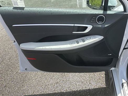 New 2025 Hyundai Sonata Limited image 10