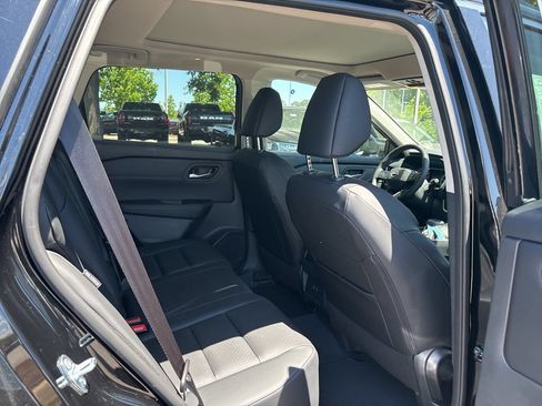 New 2026 Nissan Rogue Dark Armor FWD image 17