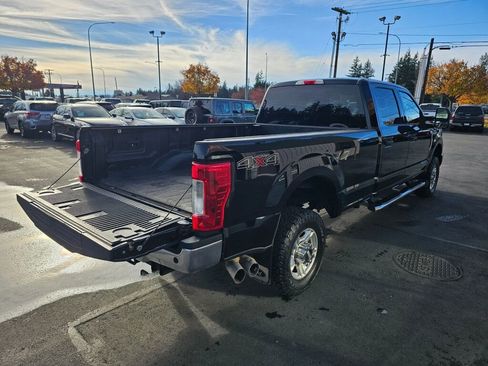 Used 2017 Ford F350 XLT image 16
