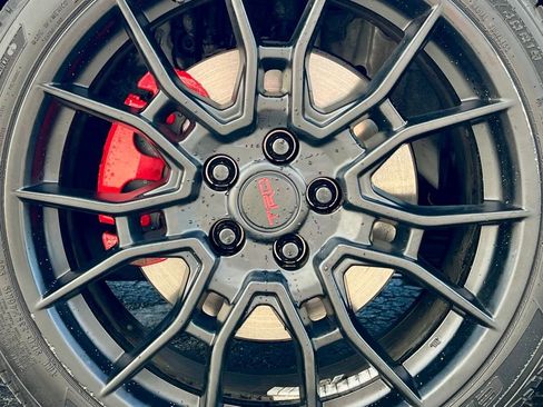 Used 2022 Toyota Camry XSE image 13