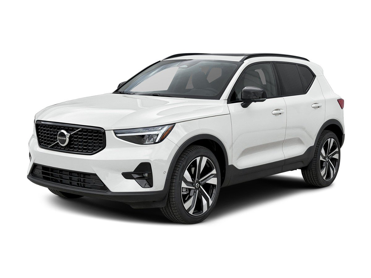 Used 2026 Volvo XC40 B5 Plus w/ Protection Package Premier AWD/4WD image 1