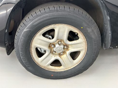 Used 2012 Toyota RAV4 4WD w/ Value Pkg image 11