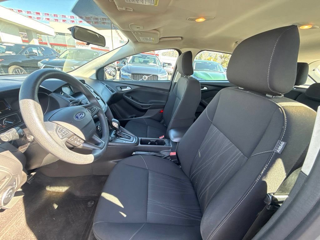 Used 2018 Ford Focus SE FWD image 21