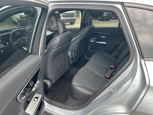 Used 2024 Mercedes-Benz GLC 300 4MATIC image 7