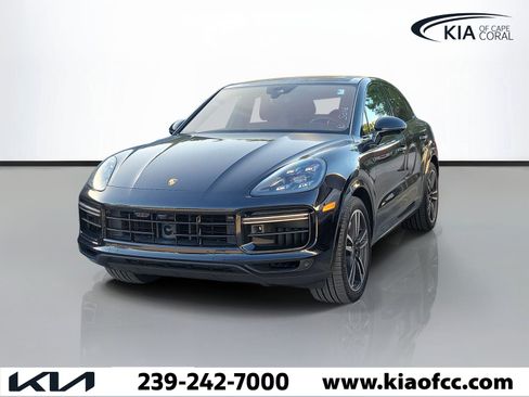 Used 2020 Porsche Cayenne Turbo AWD/4WD image 3