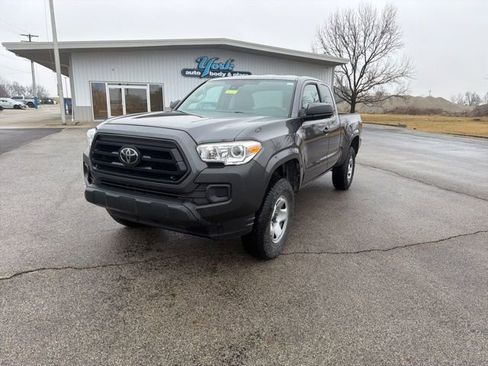 Used 2021 Toyota Tacoma SR image 2