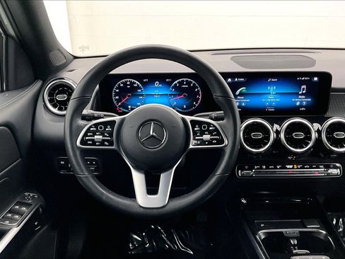 Certified 2022 Mercedes-Benz GLB 250 image 4