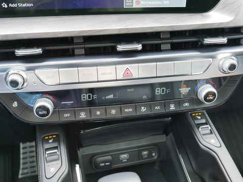 Used 2025 Kia Telluride SX Prestige X-Line image 23