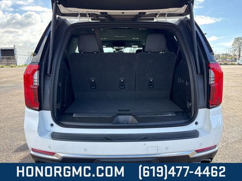Used 2025 GMC Yukon Denali image 21