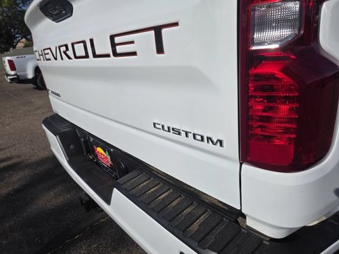 Used 2023 Chevrolet Silverado 1500 Custom RWD image 10