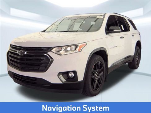 Used 2019 Chevrolet Traverse Premier w/ Redline Edition FWD image 2