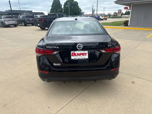 Used 2021 Nissan Sentra SV FWD image 4