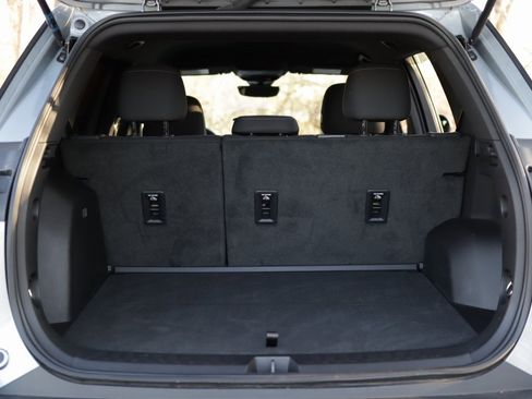 Used 2025 Chevrolet Equinox LT w/ Safety and Technology Package image 26