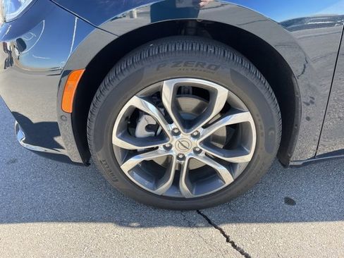 Used 2023 Chrysler Pacifica Pinnacle image 10