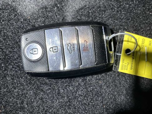 Used 2019 Kia Optima S image 20