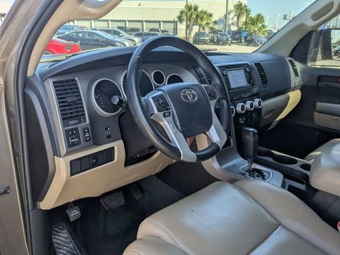 Used 2016 Toyota Sequoia SR5 RWD image 30