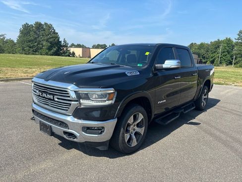 Used 2021 RAM 1500 Laramie AWD/4WD image 3