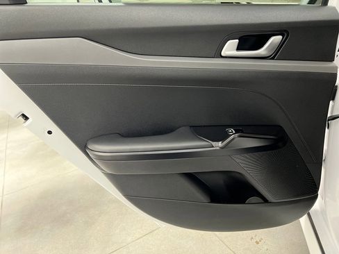 Used 2022 Kia K5 LXS image 14