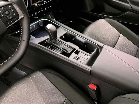 New 2026 Nissan Sentra SV w/ SV Convenience Package FWD image 18