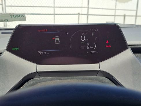Used 2027 Toyota Prius LE FWD image 24
