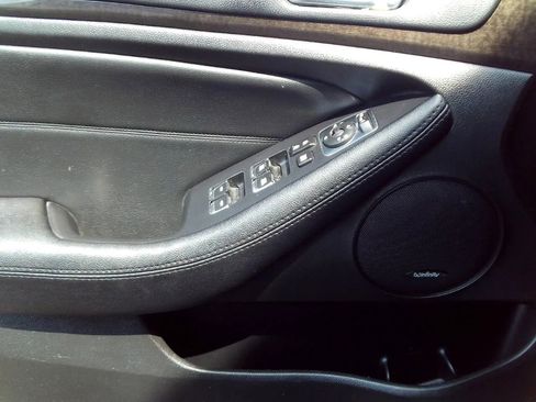 Used 2015 Kia Cadenza Premium FWD image 9