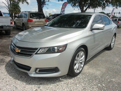 Used 2017 Chevrolet Impala LT FWD image 1