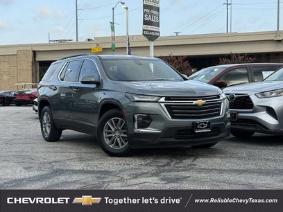 Used 2022 Chevrolet Traverse LT