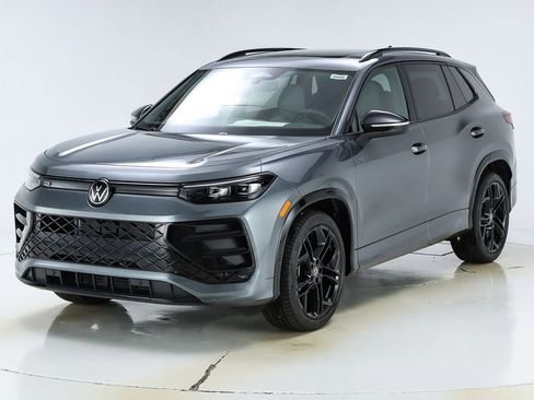 New 2026 Volkswagen Tiguan SE R-Line image 40