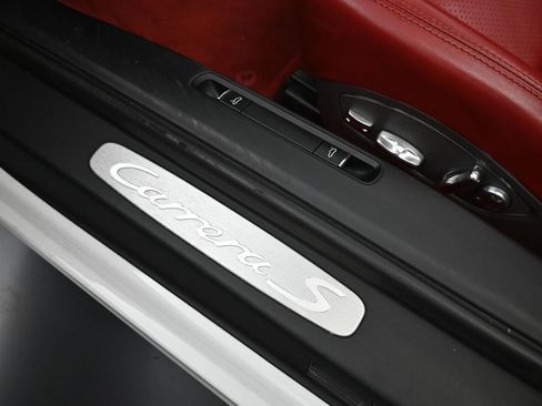 Certified 2013 Porsche 911 Carrera S RWD image 25