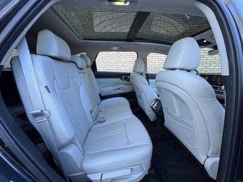 Used 2025 Kia Sorento S w/ Panoramic Sunroof Package image 10