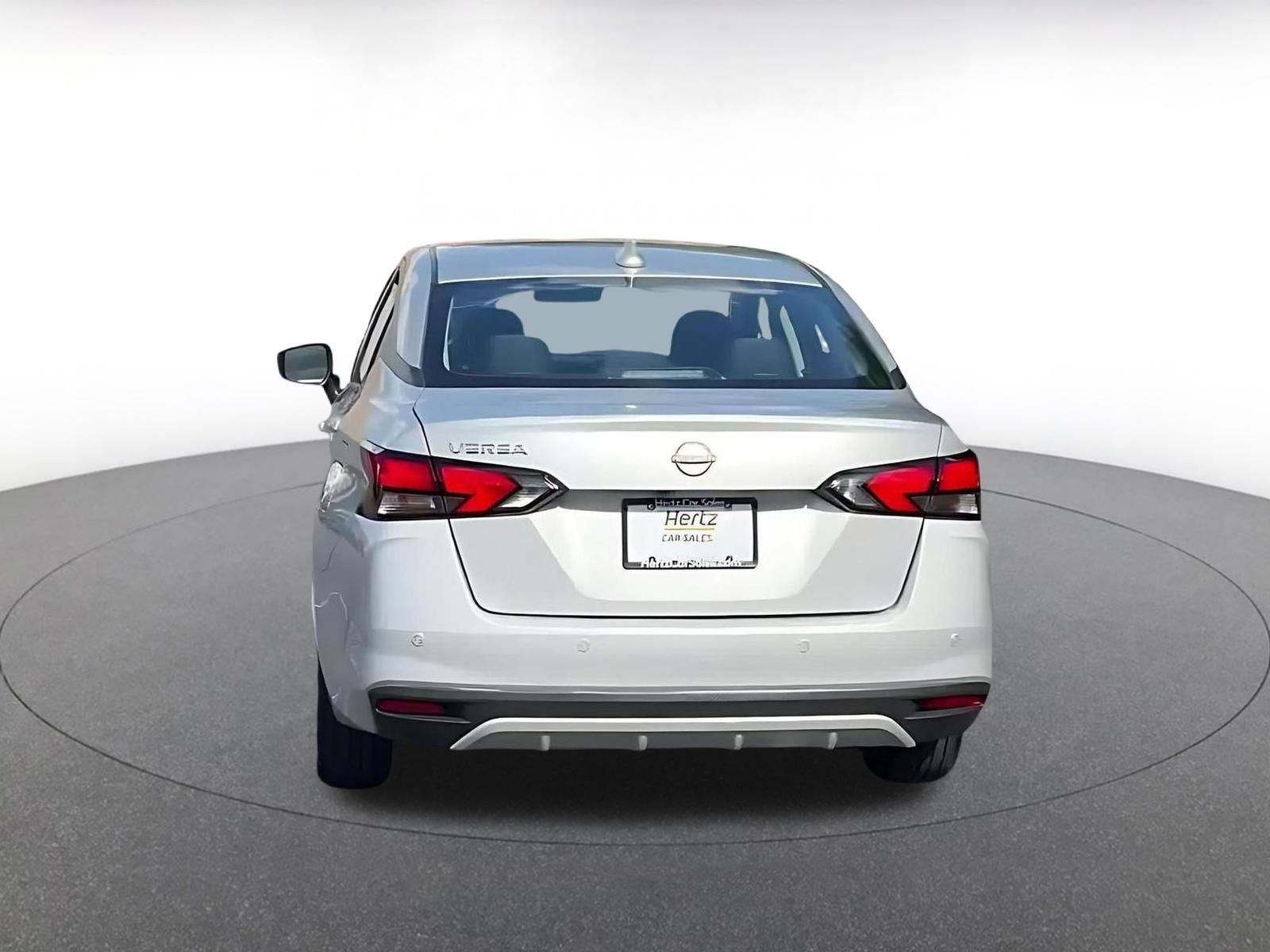 Used 2025 Nissan Versa SV FWD image 12