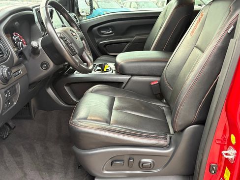 Used 2021 Nissan Titan PRO-4X w/ Pro-4x Convenience Package image 33