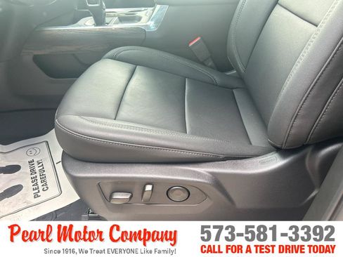 Used 2026 GMC Sierra 1500 SLT w/ SLT Premium Package AWD/4WD image 11