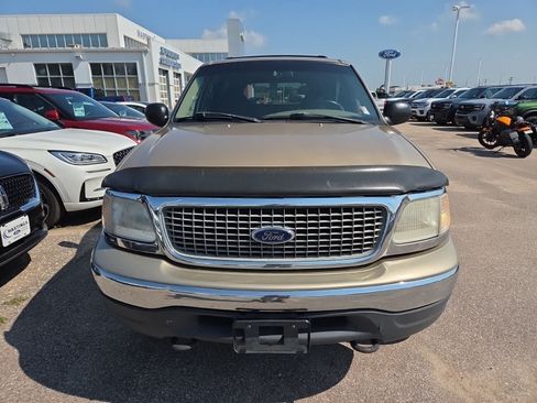 Used 2000 Ford Expedition XLT AWD/4WD image 7