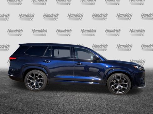 Used 2025 Lexus TX 500h AWD image 11