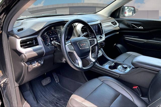Used 2023 GMC Acadia SLT w/ Preferred Package AWD/4WD image 13