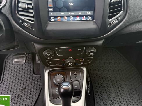 Certified 2021 Jeep Compass Latitude w/ Convenience Group image 19